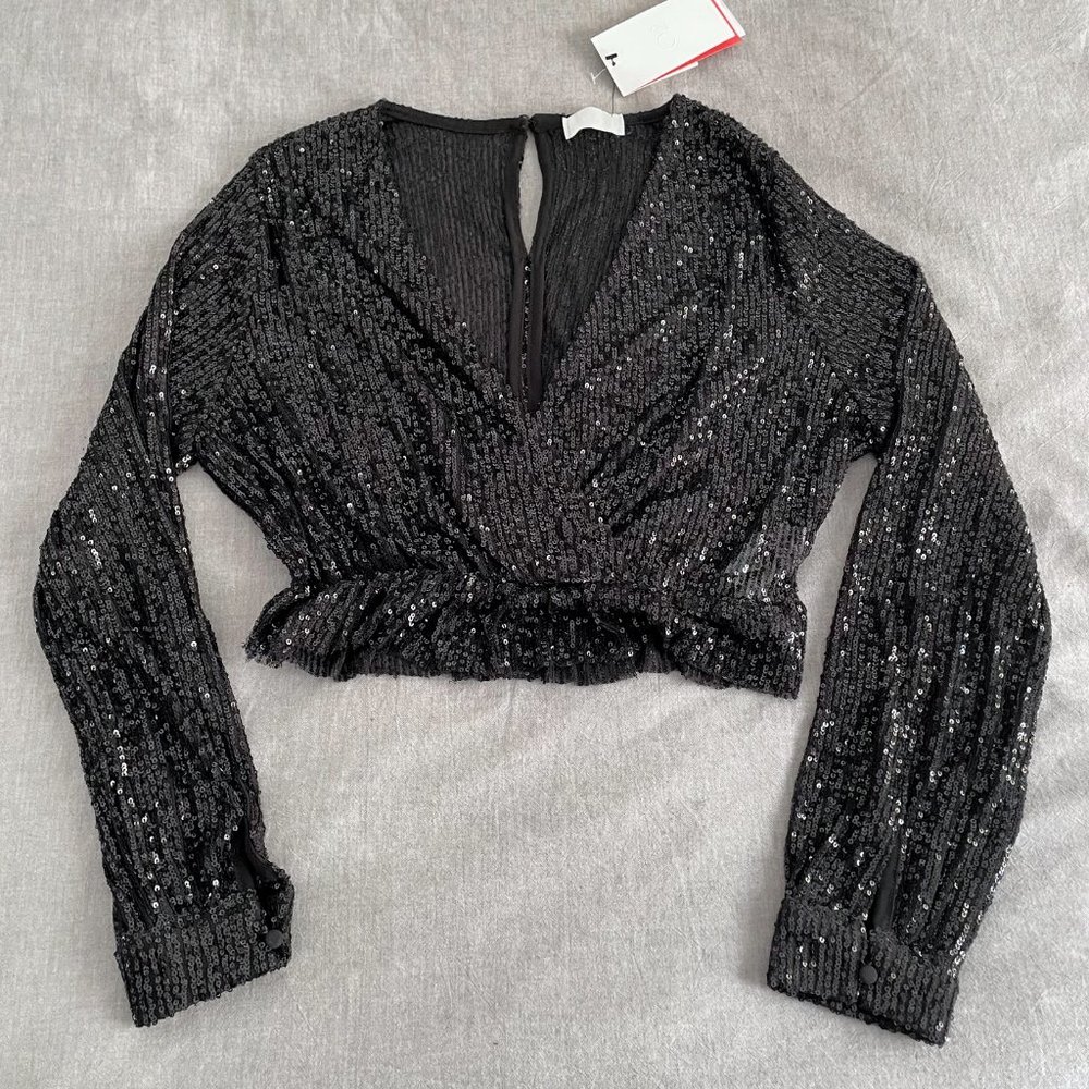 Sheer Sequin Ruffle Hem Crop Top | Q2 - Picture 3 of 5